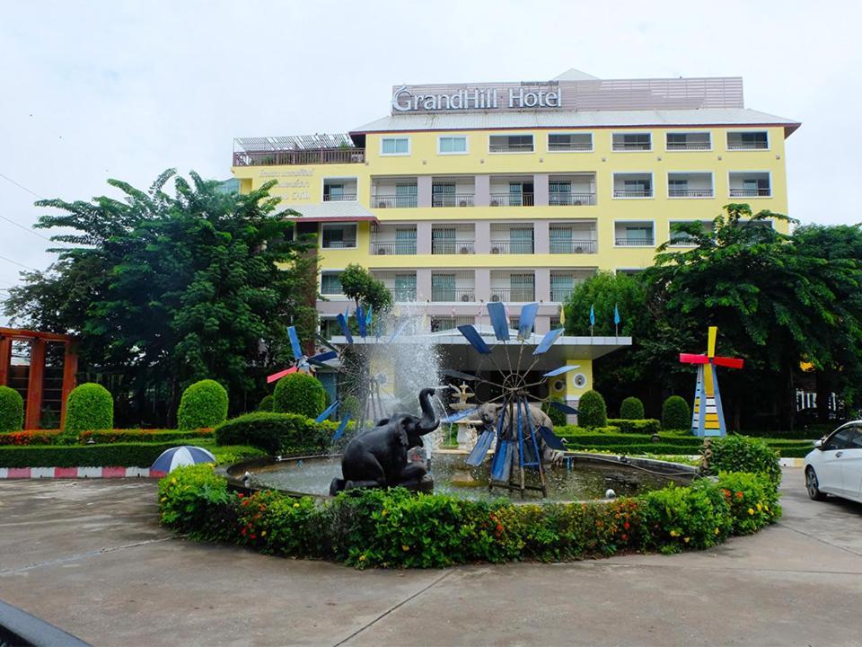 Grand Hill Resort And Spa Nakhon Sawan Zewnętrze zdjęcie