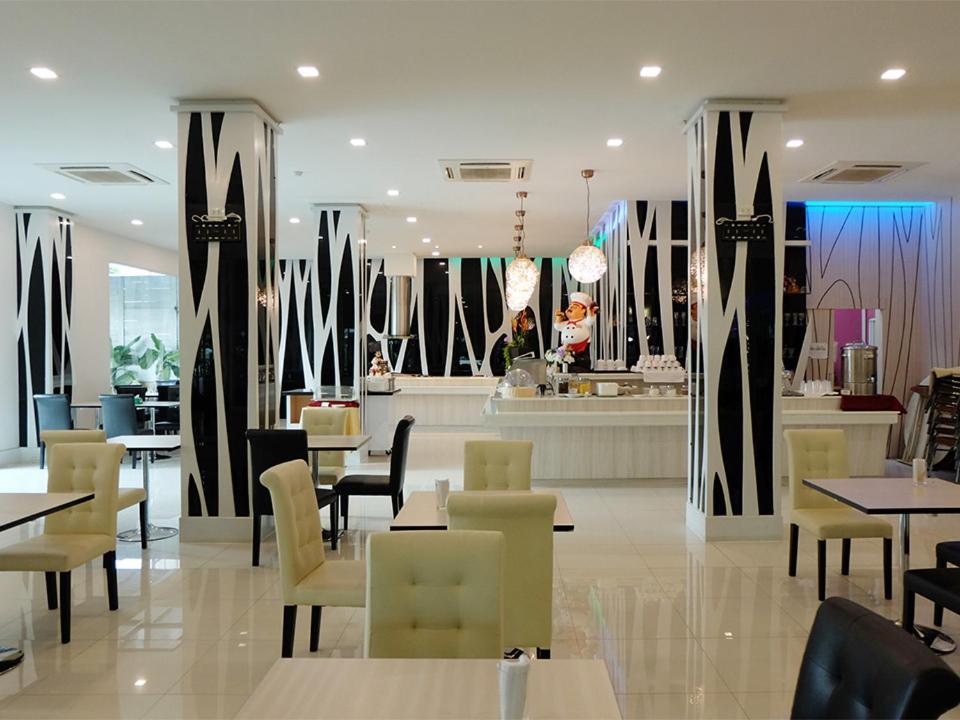 Grand Hill Resort And Spa Nakhon Sawan Zewnętrze zdjęcie