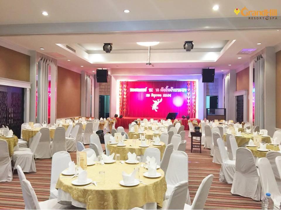 Grand Hill Resort And Spa Nakhon Sawan Zewnętrze zdjęcie