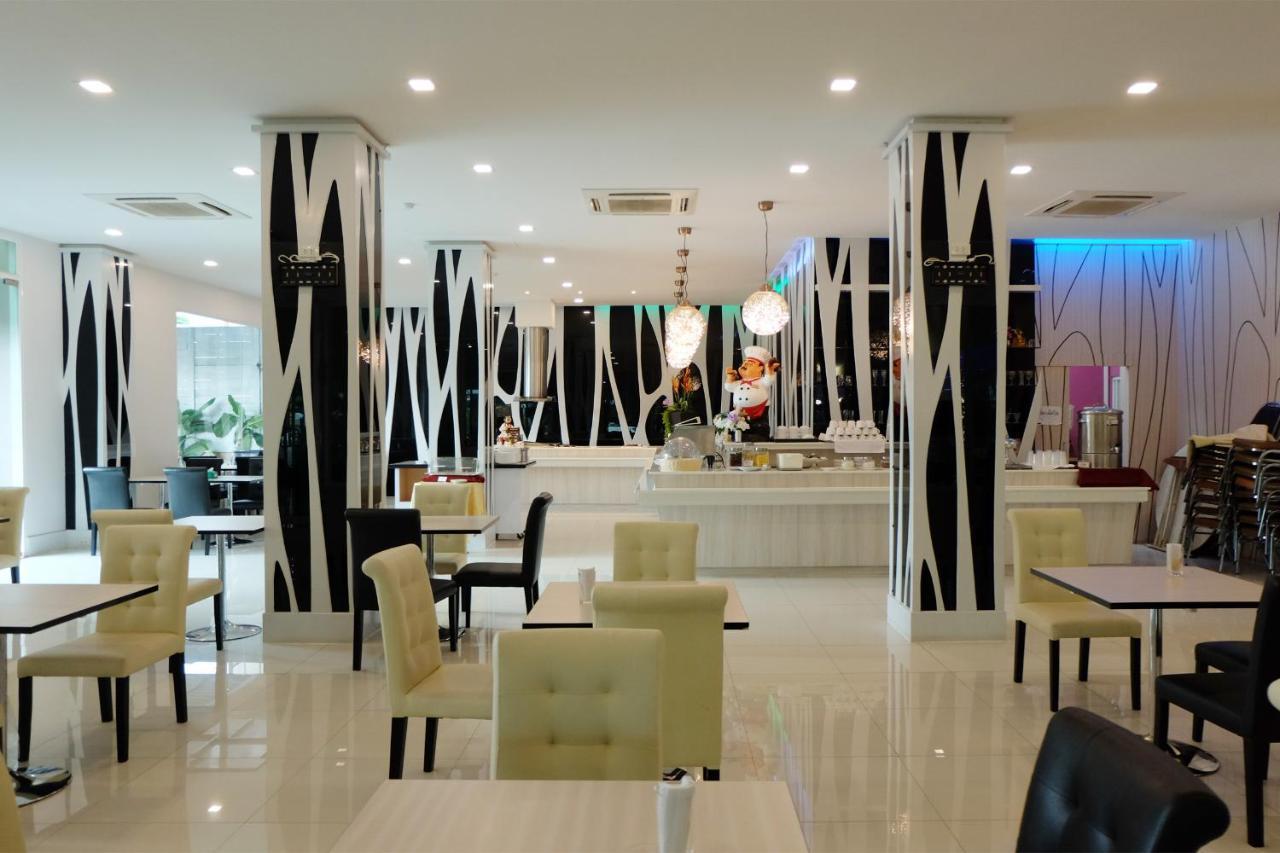 Grand Hill Resort And Spa Nakhon Sawan Zewnętrze zdjęcie